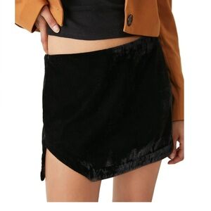Free People Sz 10 Black Annalise Velvet Mini Skirt